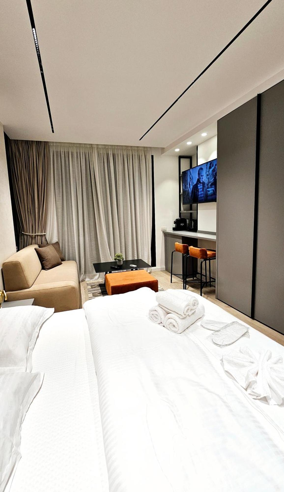 Center Apartment Easy_Luxury Tirana Zewnętrze zdjęcie